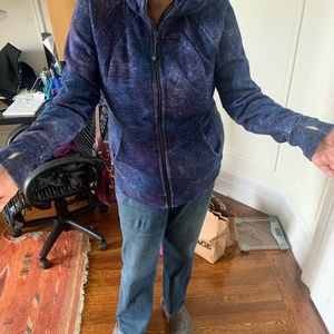 🔥WORN ONCE LULULEMON SCUBA HOODIE🔥